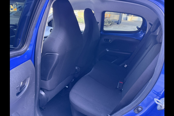 Peugeot 108 1.0 e-VTi Allure / Cruise Control / Navigatie - Apple CarPlay-Android / 124- KM Groot Onderhoud / NED-108