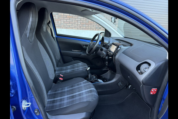 Peugeot 108 1.0 e-VTi Allure / Cruise Control / Navigatie - Apple CarPlay-Android / 124- KM Groot Onderhoud / NED-108