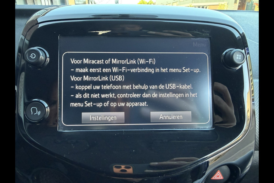 Peugeot 108 1.0 e-VTi Allure / Cruise Control / Navigatie - Apple CarPlay-Android / 124- KM Groot Onderhoud / NED-108