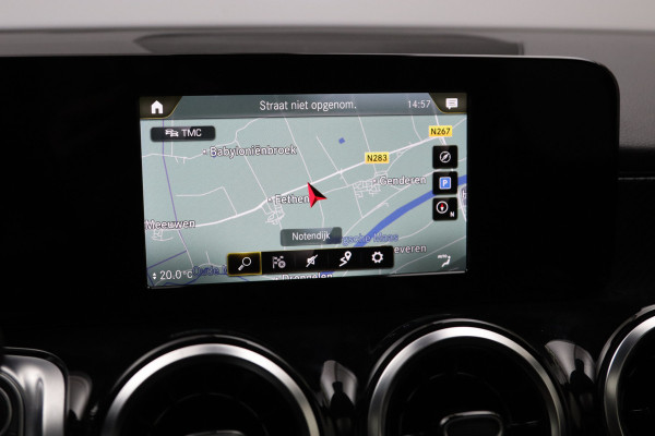 Mercedes-Benz Glb 200 Automaat AMG Line, Panoramadak, Trekhaak, Stoelverwarming