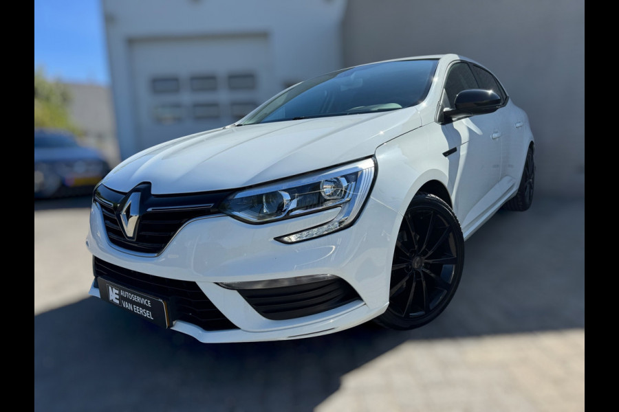 Renault Mégane 1.2 TCe Zen PDC / CRUISE / NAVI / STOELVERWARMING / ZWARTE LMV / ECC