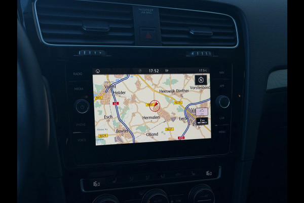 Volkswagen Golf 1.5 TSI AUTOMAAT Comfortline Business, achteruitrijcamera, climaat controle,navigatie, cruise controle