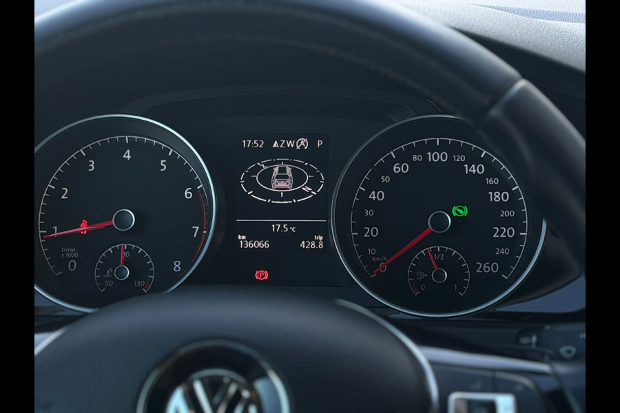 Volkswagen Golf 1.5 TSI AUTOMAAT Comfortline Business, achteruitrijcamera, climaat controle,navigatie, cruise controle