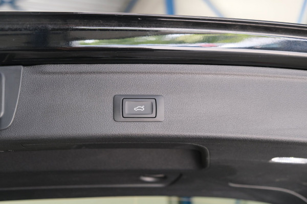 Audi A4 Avant 35 TFSI Launch edition Sport 2x S-Line Automaat - N.A.P. Airco, Cruise, Camera, Carplay.
