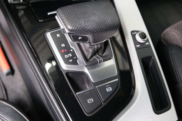 Audi A4 Avant 35 TFSI Launch edition Sport 2x S-Line Automaat - N.A.P. Airco, Cruise, Camera, Carplay.