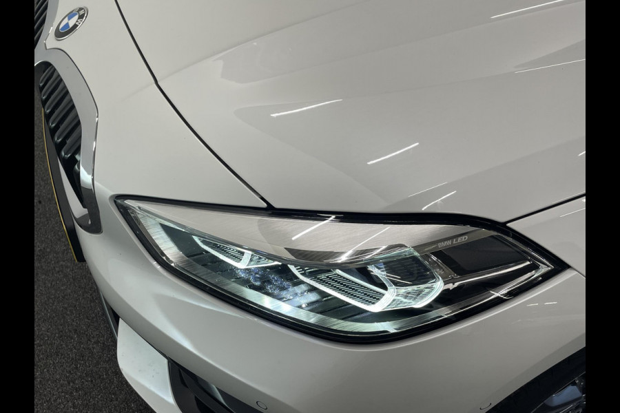 BMW 1-serie 118i Sportline Business Edition Automaat Navigatie Apple Carplay/Android Auto Camera Parkeersensoren Cruise Control Virtual Cockpit Sfeerverlichting Ledverlichting Climate Control Lichtmetalen velgen