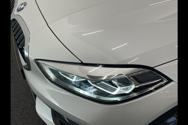 BMW 1-serie 118i Sportline Business Edition Automaat Navigatie Apple Carplay/Android Auto Camera Parkeersensoren Cruise Control Virtual Cockpit Sfeerverlichting Ledverlichting Climate Control Lichtmetalen velgen