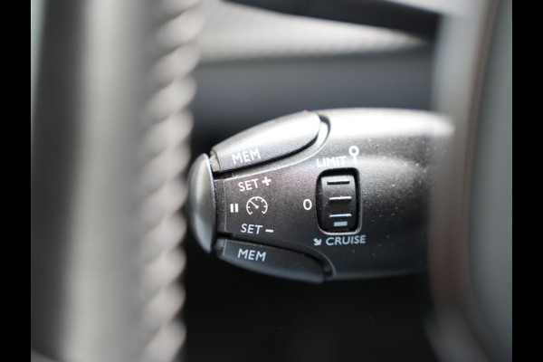 Peugeot e-208 EV Allure 50 kWh Navigatie | Cruise | Pdc | Carplay/Android Auto