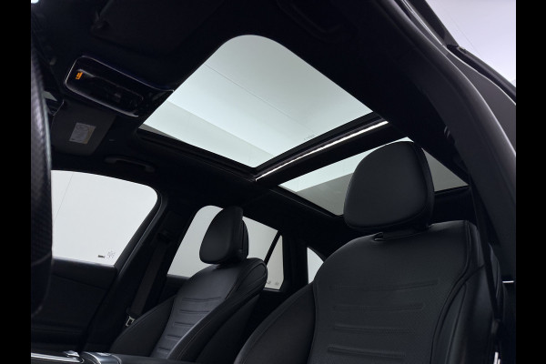 Mercedes-Benz GLC 300e AMG 4Matic // SoH 95% // Panorama dak // Burmester // Memory // 360 Camera // 20 inch // Treeplanken // Sfeerverlichting //