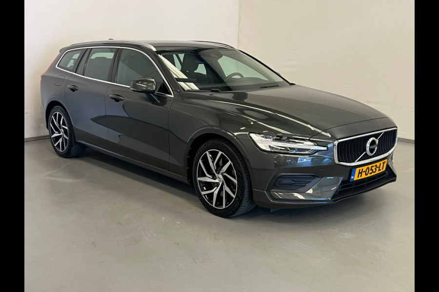 Volvo V60 2.0 T5 Momentum / NL-auto / CarPlay / Leder / Trekhaak