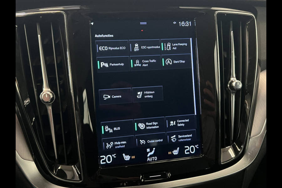 Volvo V60 2.0 T5 Momentum / NL-auto / CarPlay / Leder / Trekhaak