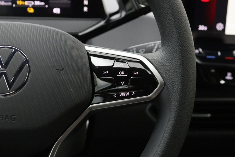 Volkswagen ID.3 Pure 45 kWh, LM Velgen, Carplay, DAB, Parkeersensoren