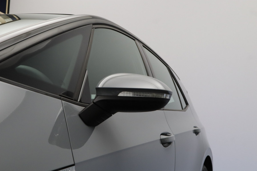 Volkswagen ID.3 Pure 45 kWh, LM Velgen, Carplay, DAB, Parkeersensoren