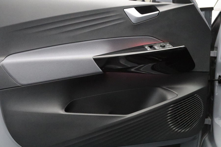 Volkswagen ID.3 Pure 45 kWh, LM Velgen, Carplay, DAB, Parkeersensoren