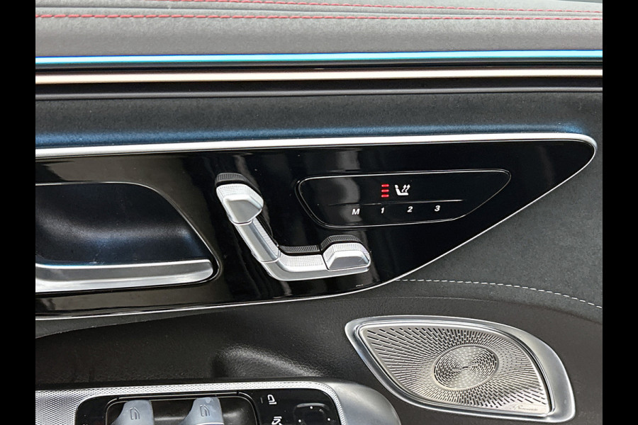 Mercedes-Benz EQE AMG 43 4MATIC 90 kWh(Goed OnderH, Panorama, 360 Camera, SfeerVerlichting, Massage Stoelen, StoelV, Lane A, Etc)