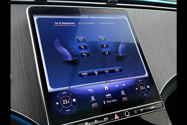 Mercedes-Benz EQE AMG 43 4MATIC 90 kWh(Goed OnderH, Panorama, 360 Camera, SfeerVerlichting, Massage Stoelen, StoelV, Lane A, Etc)