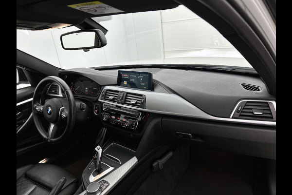 BMW 3 Serie Touring 320i Edition M Sport Shadow Executive(NL-auto, Dealer OnderH, Panorama, Camera, StoelV, Climate Con, NaviProf)