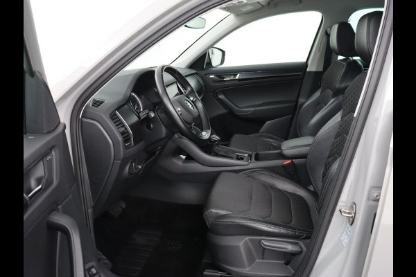 Škoda Kodiaq 1.5 TSI Business Edition | Trekhaak | Half leder | Keyless | Carplay | Canton Sound | Sfeerverlichting | Navigatie | Camera | Cruise control | Full LED | Bluetooth | Climate control