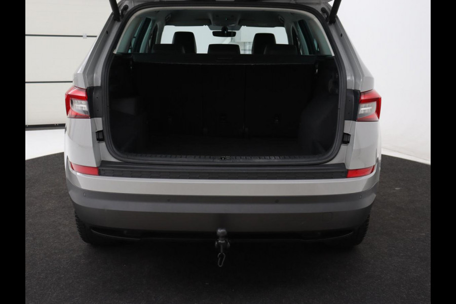 Škoda Kodiaq 1.5 TSI Business Edition | Trekhaak | Half leder | Keyless | Carplay | Canton Sound | Sfeerverlichting | Navigatie | Camera | Cruise control | Full LED | Bluetooth | Climate control