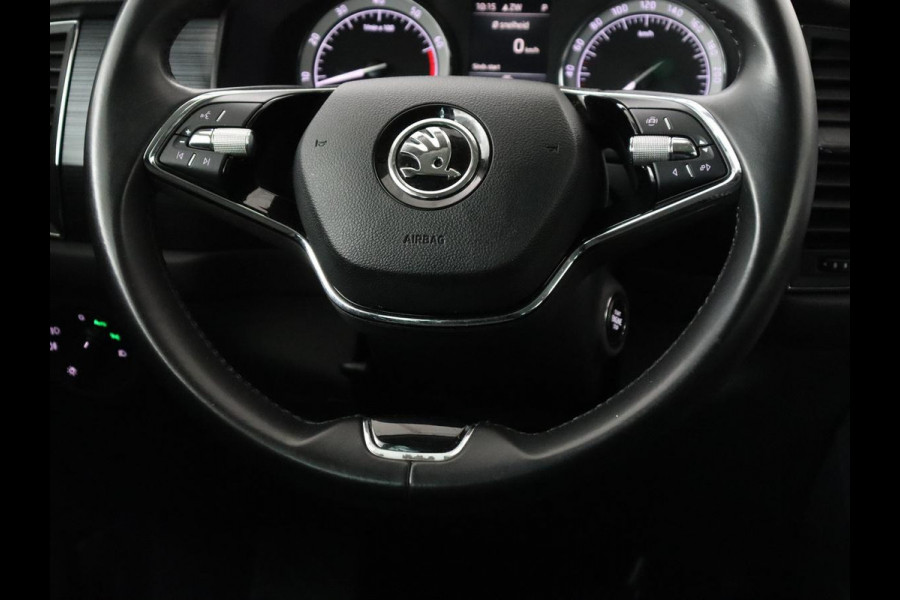 Škoda Kodiaq 1.5 TSI Business Edition | Trekhaak | Half leder | Keyless | Carplay | Canton Sound | Sfeerverlichting | Navigatie | Camera | Cruise control | Full LED | Bluetooth | Climate control