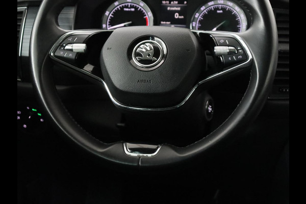 Škoda Kodiaq 1.5 TSI Business Edition | Trekhaak | Half leder | Keyless | Carplay | Canton Sound | Sfeerverlichting | Navigatie | Camera | Cruise control | Full LED | Bluetooth | Climate control