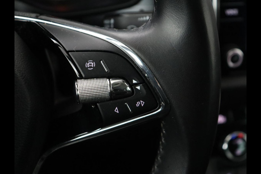 Škoda Kodiaq 1.5 TSI Business Edition | Trekhaak | Half leder | Keyless | Carplay | Canton Sound | Sfeerverlichting | Navigatie | Camera | Cruise control | Full LED | Bluetooth | Climate control