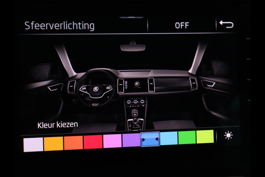 Škoda Kodiaq 1.5 TSI Business Edition | Trekhaak | Half leder | Keyless | Carplay | Canton Sound | Sfeerverlichting | Navigatie | Camera | Cruise control | Full LED | Bluetooth | Climate control