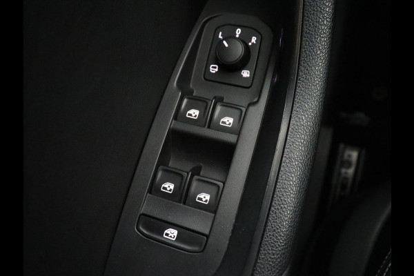 Škoda Kodiaq 1.5 TSI Business Edition | Trekhaak | Half leder | Keyless | Carplay | Canton Sound | Sfeerverlichting | Navigatie | Camera | Cruise control | Full LED | Bluetooth | Climate control
