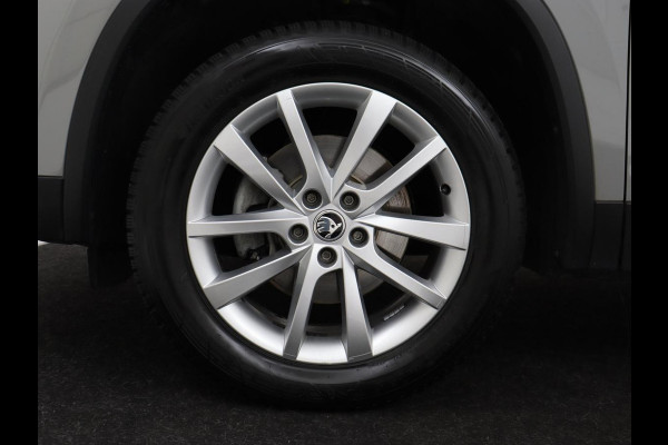 Škoda Kodiaq 1.5 TSI Business Edition | Trekhaak | Half leder | Keyless | Carplay | Canton Sound | Sfeerverlichting | Navigatie | Camera | Cruise control | Full LED | Bluetooth | Climate control