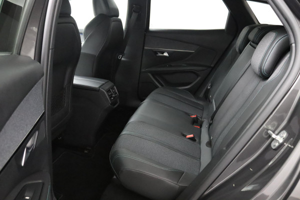 Peugeot 3008 1.2 Allure*130PK*CARPLAY*ECC*CRUISE*NAVI*HAAK*CAM*