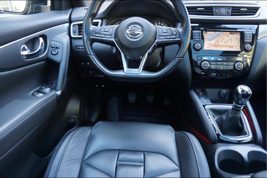 Nissan QASHQAI 1.3 DIG-T Tekna + Dynamic | NAPPA LEER | Panoramadak | Trekhaak | BOSE | Memory Pack | Adapieve cruise + Lane departure + Blindspot indicator | NL Auto | Dealer onderhouden