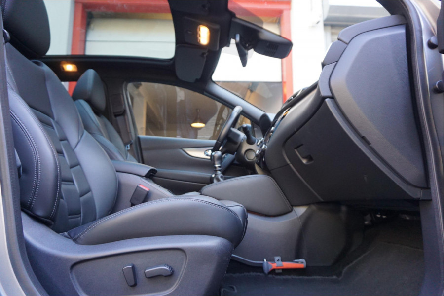 Nissan QASHQAI 1.3 DIG-T Tekna + Dynamic | NAPPA LEER | Panoramadak | Trekhaak | BOSE | Memory Pack | Adapieve cruise + Lane departure + Blindspot indicator | NL Auto | Dealer onderhouden