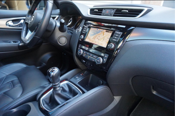 Nissan QASHQAI 1.3 DIG-T Tekna + Dynamic | NAPPA LEER | Panoramadak | Trekhaak | BOSE | Memory Pack | Adapieve cruise + Lane departure + Blindspot indicator | NL Auto | Dealer onderhouden