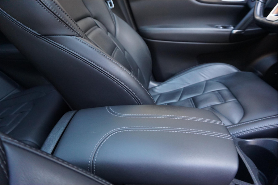 Nissan QASHQAI 1.3 DIG-T Tekna + Dynamic | NAPPA LEER | Panoramadak | Trekhaak | BOSE | Memory Pack | Adapieve cruise + Lane departure + Blindspot indicator | NL Auto | Dealer onderhouden