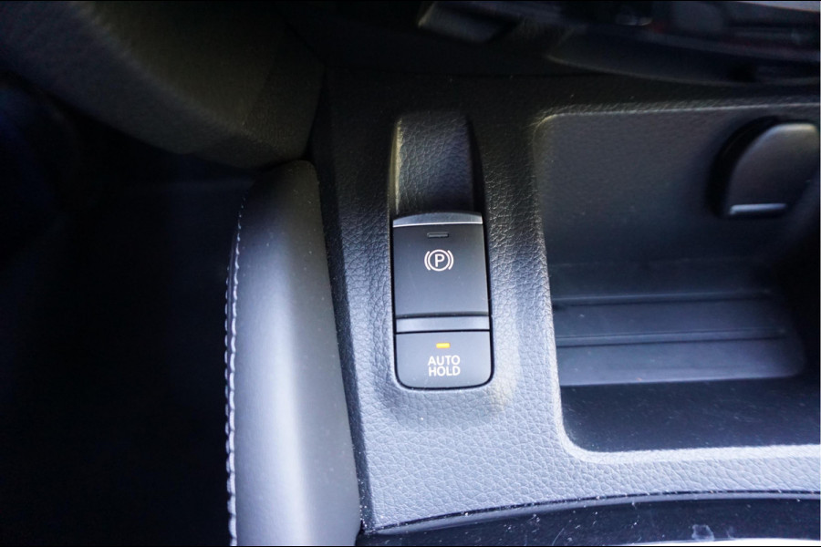 Nissan QASHQAI 1.3 DIG-T Tekna + Dynamic | NAPPA LEER | Panoramadak | Trekhaak | BOSE | Memory Pack | Adapieve cruise + Lane departure + Blindspot indicator | NL Auto | Dealer onderhouden