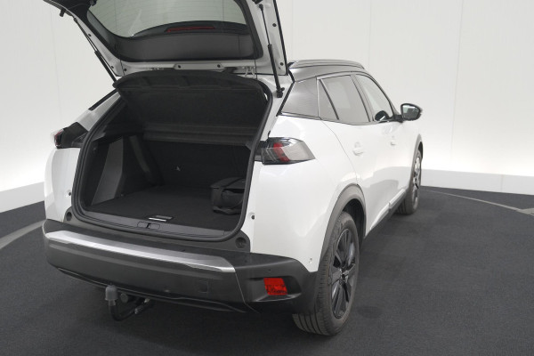 Peugeot e-2008 EV GT 50 kWh | 11 KW Laadfunctie   | Pack Winter | Alcantara | Navigatie | Camera