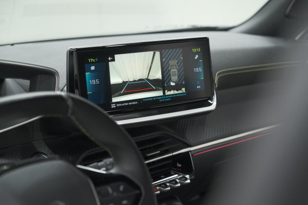 Peugeot e-2008 EV GT 50 kWh | 11 KW Laadfunctie   | Pack Winter | Alcantara | Navigatie | Camera