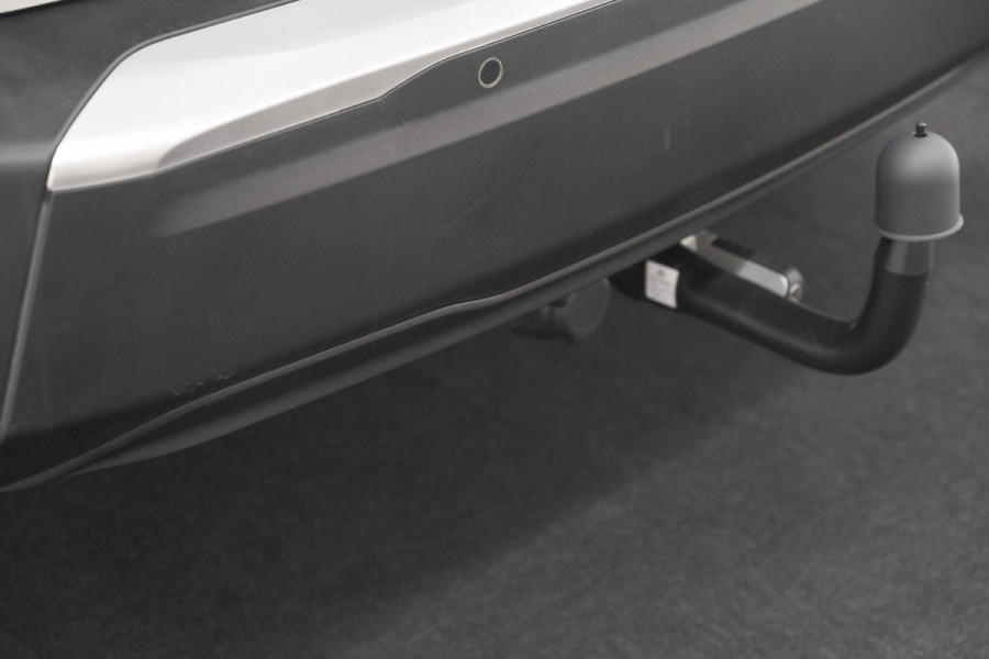 Peugeot e-2008 EV GT 50 kWh | 11 KW Laadfunctie   | Pack Winter | Alcantara | Navigatie | Camera