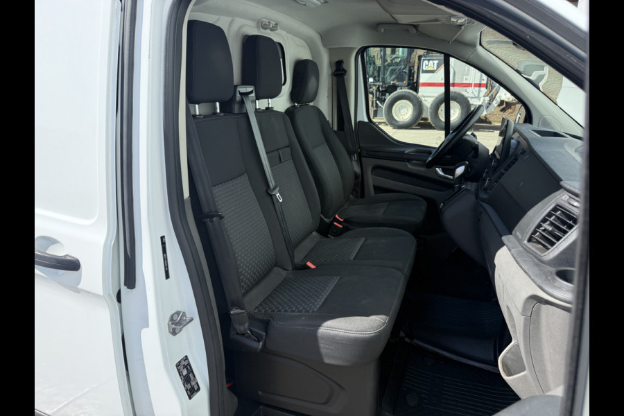 Ford Transit Custom 340 1.0 PHEV 120PK Benzine Automaat L1H1 Airco Cruise Control Parkeersensoren Voor- & Achter Stoelverwarming Inbouw