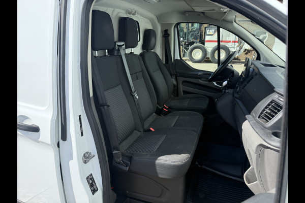 Ford Transit Custom 340 1.0 PHEV 120PK Benzine Automaat L1H1 Airco Cruise Control Parkeersensoren Voor- & Achter Stoelverwarming Inbouw