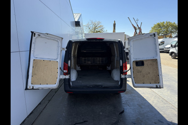Mercedes-Benz Vito 114 1.9 CDI Automaat L2H1 MBUX Climate Control Carplay Camera Inklapbare Spiegels