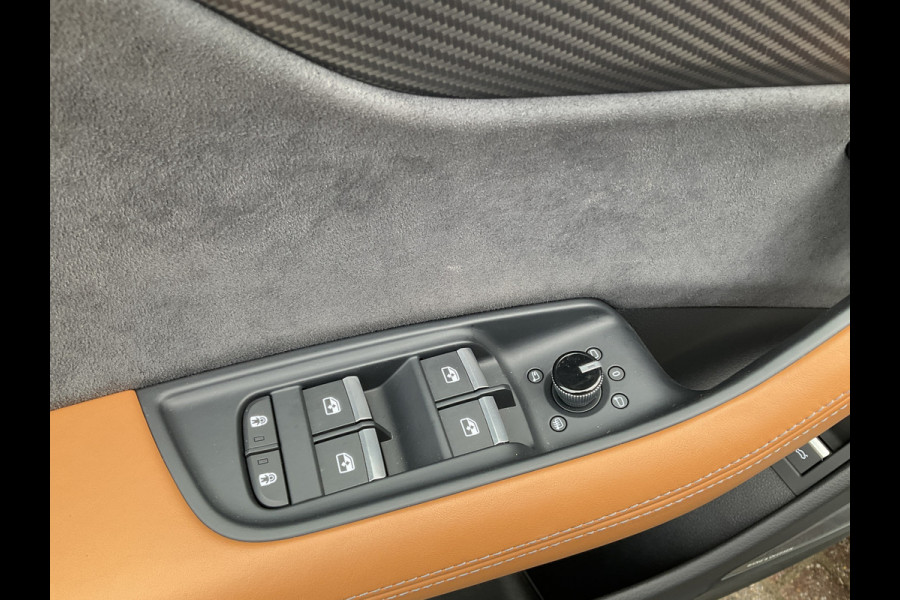 Audi RS Q8 4.0 TFSI RS quattro 640 Performance B&O-3D Pano Keramisch Carbon Massage Trekhaak