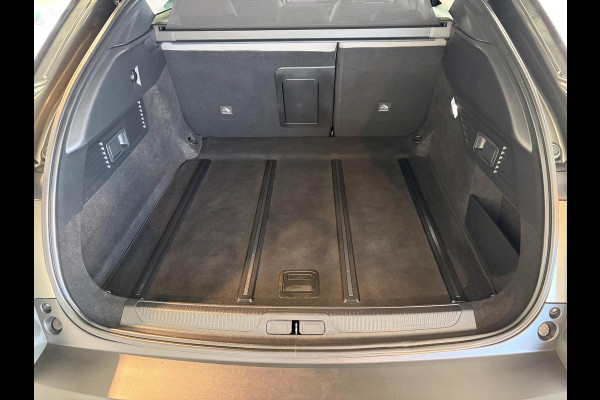 Citroën C5 X 130pk Automaat Business Plus | Leder | Navigatie | Apple Carplay/Android Auto| Achteruitrijcamera | Voorruitverwarming | Stuurwielverwarming