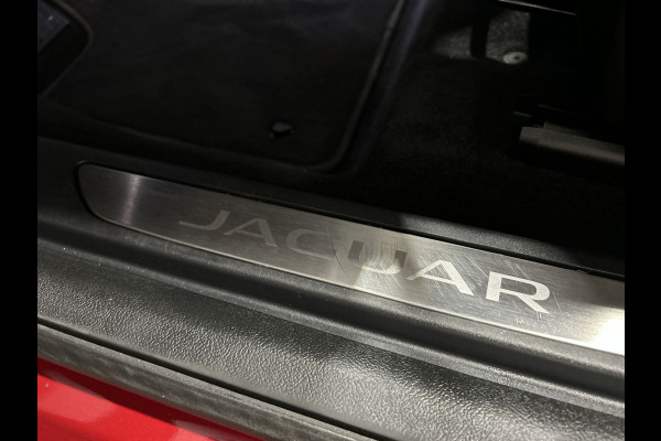 Jaguar I-PACE EV400 S 90 kWh Leer, Panoramadak, Black pack, Meridian Sound System