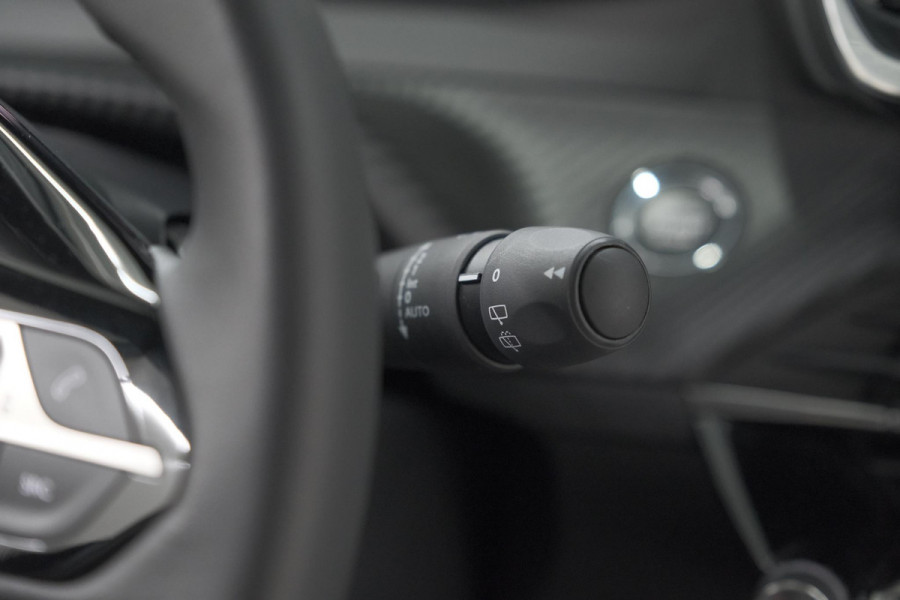 Peugeot 2008 Hybrid 145 Allure | 360 Camera | Adaptieve Cruise Control | Dodehoekdetectie | Apple Carplay