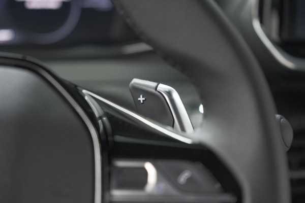 Peugeot 2008 Hybrid 145 Allure | 360 Camera | Adaptieve Cruise Control | Dodehoekdetectie | Apple Carplay