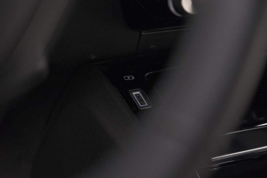 Peugeot 2008 Hybrid 145 Allure | 360 Camera | Adaptieve Cruise Control | Dodehoekdetectie | Apple Carplay