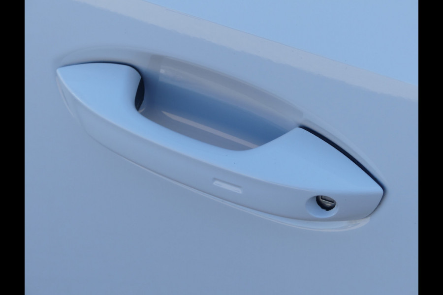 Volkswagen ID. Buzz Cargo 77 kWh Navigatie/PDC/Adaptive cruise control