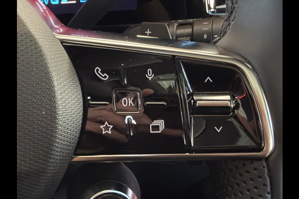 Renault Austral 1.2 E-Tech full hybrid Digital Dash Panorama Camera+Pdc Stoel/stuur verwarming Adapt cruise Carplay