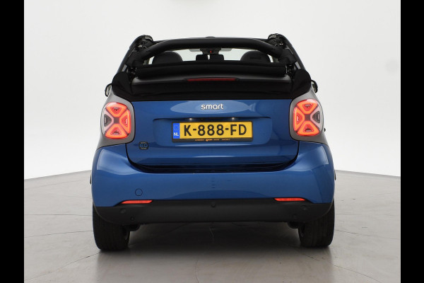 Smart Fortwo cabrio EQ COMFORT PLUS 18 KW + 16 INCH LMV | LEDER | STOELVERW. | CAMERA | NAVIGATIE